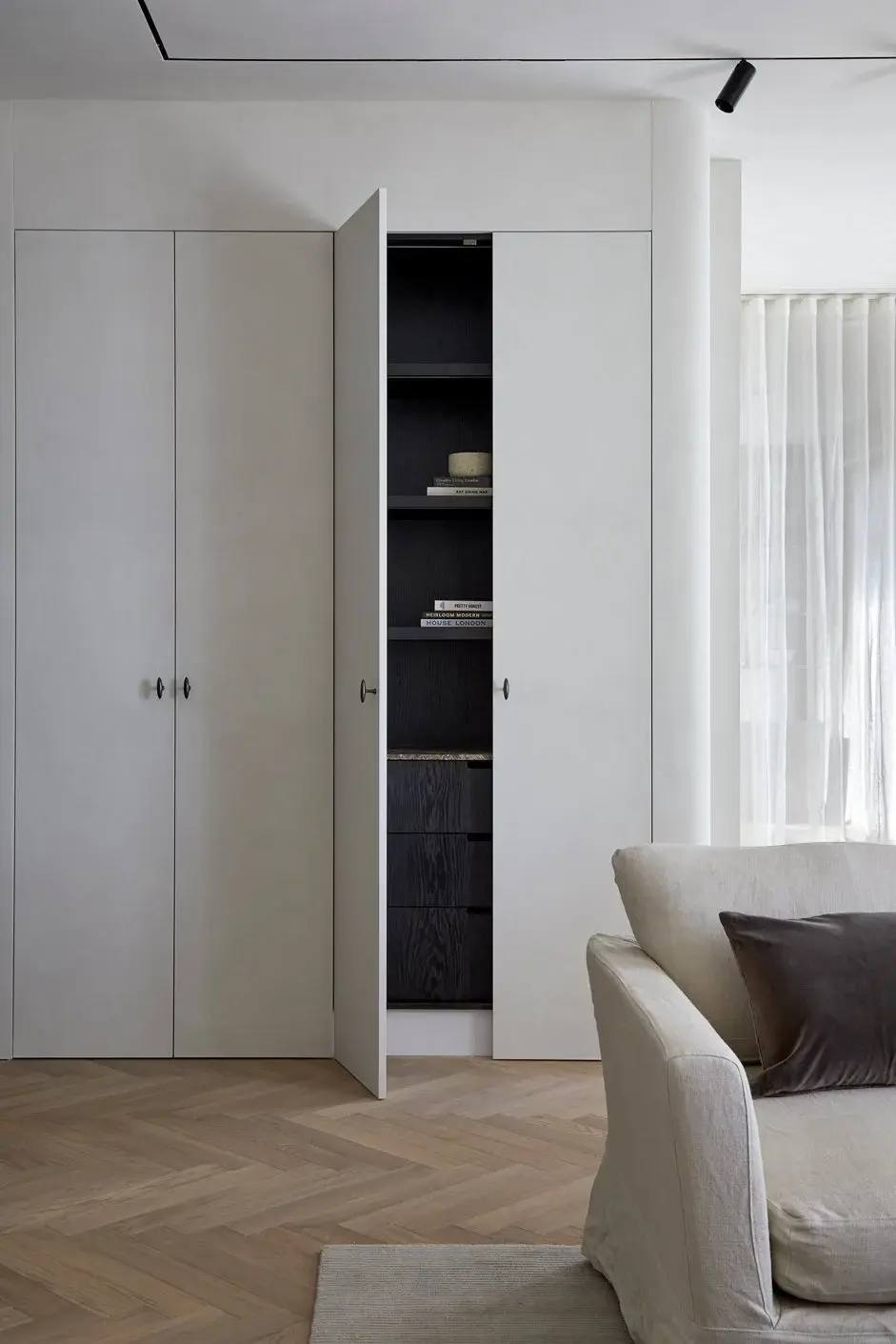 Bespoke joinery in the The Whiteley, Bayswater, Bayswater, London W2 — interior design by Born & Bred Studio